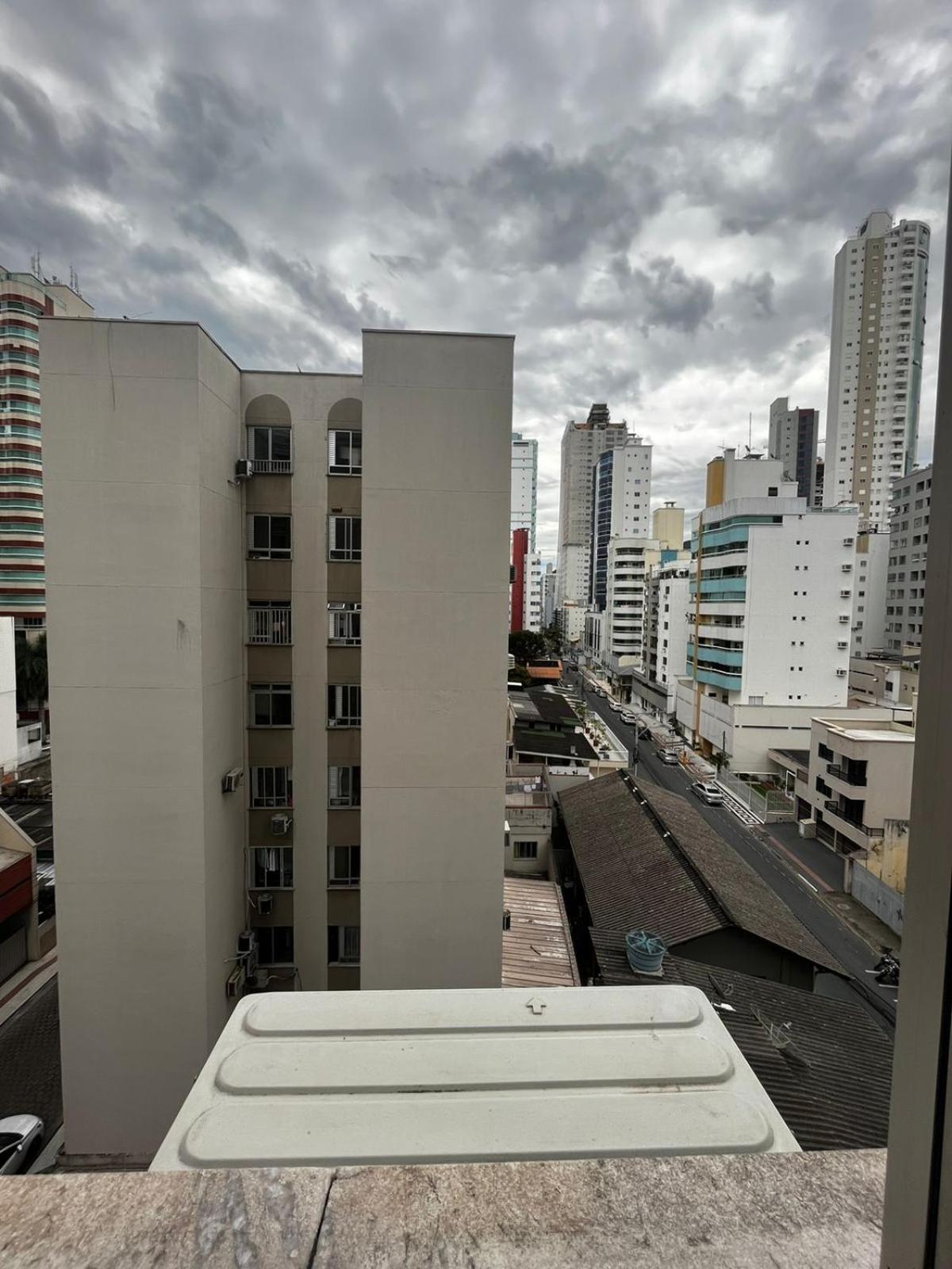 Apartamento Central Proximo Da Praia E Atlantico Shopping Балнеариу-Камбориу Экстерьер фото